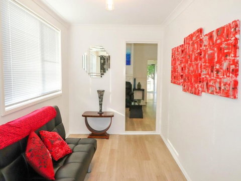 Waterside Retreat - Tourism Cairns 2