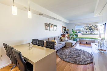 Serene Marinafront 3BR Retreat - Tourism Cairns 6