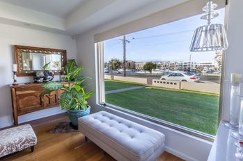 Serene Marinafront 3BR Retreat - Tourism Cairns 2