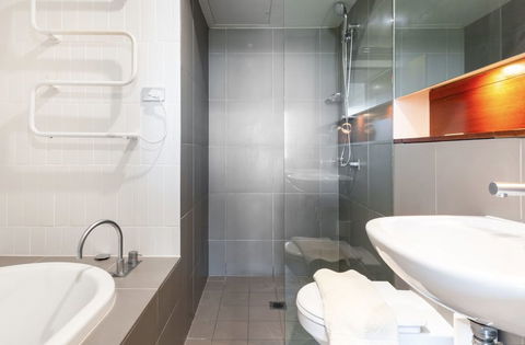 Bellevue Hill Designer - Tourism Cairns 5