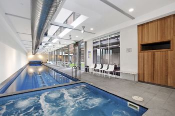 V Apartment - Tourism Cairns 0