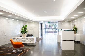 V Apartment - Tourism Cairns 1