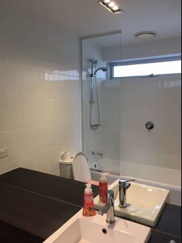 V Apartment - Tourism Cairns 4