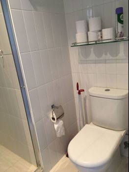 V Apartment - Tourism Cairns 5