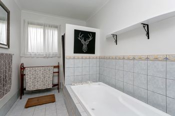 Juggle House - Tourism Cairns 3