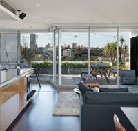 Elegant Elizabeth Bay H374 - Tourism Cairns