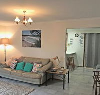 Narrawallee Escape - Tourism Cairns