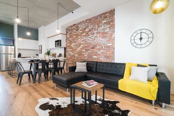 Phoenix On Curzon Rejuvenate Stays - Tourism Cairns 3