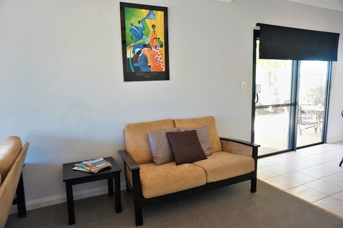 Ningaloo Breeze Villa 10 - Tourism Cairns 5