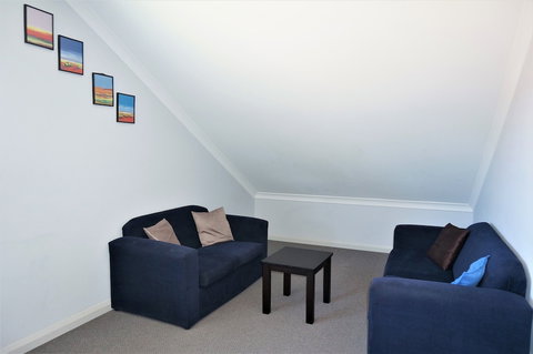 Ningaloo Breeze Villa 10 - Tourism Cairns 4