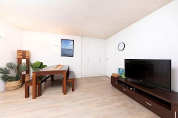 Hibiscus Court Unit 4 - Tourism Cairns 3