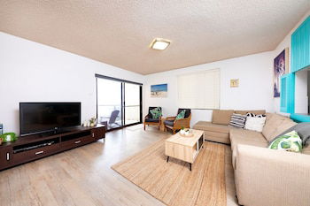 Hibiscus Court Unit 4 - Tourism Cairns 6