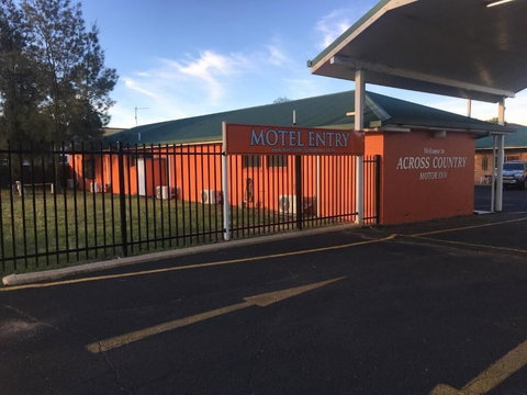 Across Country Motor Inn - Tourism Cairns 1