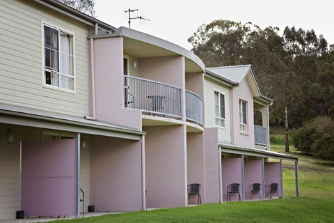 BATHURST GOLDFIELDS MOTEL On MOUNT PANORAMA - Tourism Cairns 3
