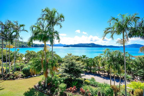Frangipani 5 On Hamilton Island - Tourism Cairns 1