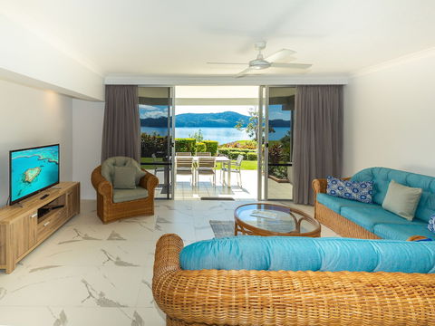 Frangipani 5 On Hamilton Island - Tourism Cairns 5