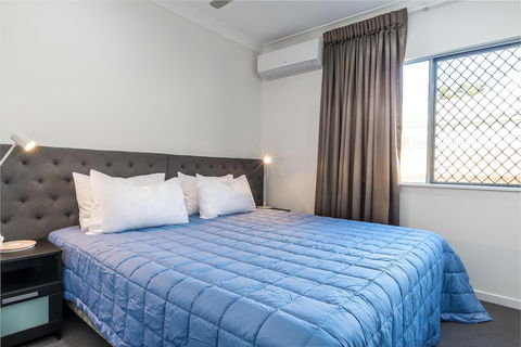 Blue Lagoon Villa B - Tourism Cairns 6