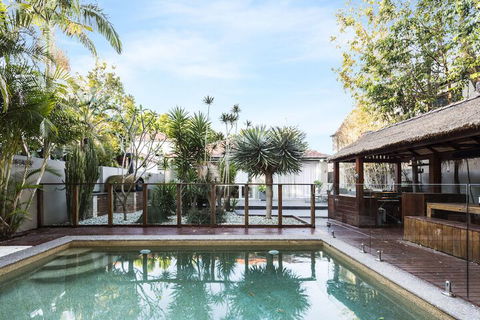 Coogee Luxury Home With Salt Water Pool & Parking - Tourism Cairns 1