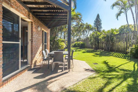 Bayside Court Apartments - Tourism Cairns 3