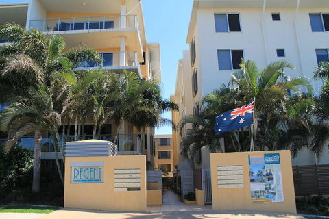 Regent Place Apartments - Tourism Cairns 2