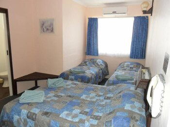 El Mexicali Motel - Tourism Cairns 2