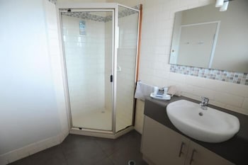 Central City Motor Inn - Tourism Cairns 4