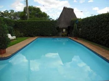 Wayfarer Motel - Tourism Cairns 1