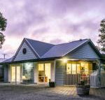 One Tree Bed  Breakfast - Tourism Cairns