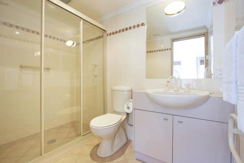 Lhotsky Apartments - Tourism Cairns 2