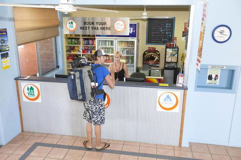 Coffs Harbour YHA Hostel / Backpackers - Tourism Cairns 7