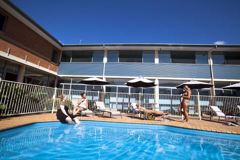 Coffs Harbour YHA Hostel / Backpackers - Tourism Cairns 5
