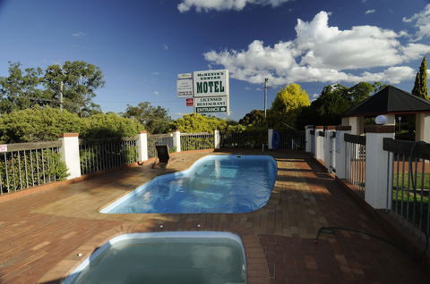 McNevin's Warwick Motel - Tourism Cairns 5