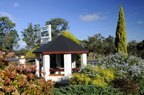 McNevin's Warwick Motel - Tourism Cairns 1