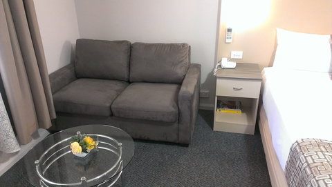 Lindy Lodge Motel - Tourism Cairns 4