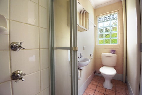 Caloundra Backpackers - Hostel - Tourism Cairns 6