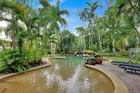 Golden Sands Beachfront Apartment Resort - Tourism Cairns 2