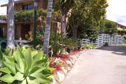 Harbour Lights Holiday Units - Tourism Cairns 1