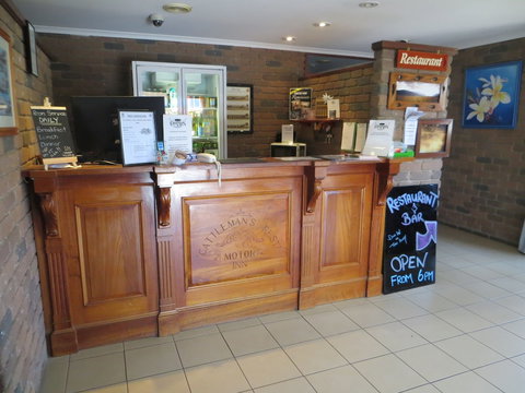 Cattleman's Rest Motor Inn - Tourism Cairns 1