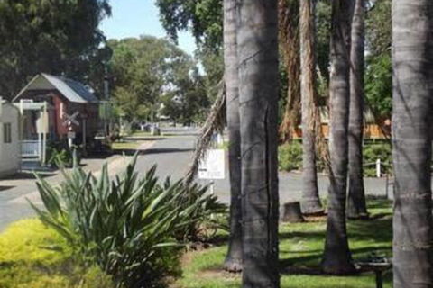 West Wyalong Caravan Park - Tourism Cairns 6