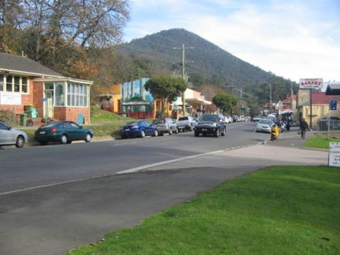 Warburton Holiday House - Tourism Cairns 2