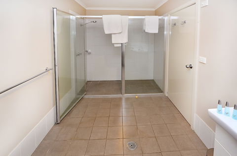 Mackellar Motel - Tourism Cairns 6