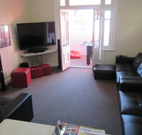 Manly Bunkhouse - Tourism Cairns