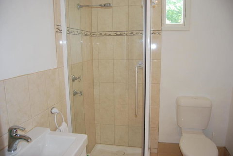 Jacaranda Cottage - Tourism Cairns 2