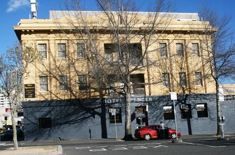 Nate's Place Backpackers Melbourne - Tourism Cairns 0