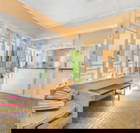 Civic Guest House - Tourism Cairns