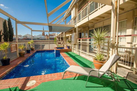 MAS Country Riverboat Lodge Motor Inn - Tourism Cairns 4