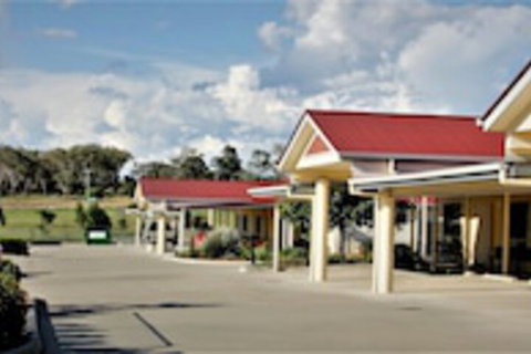 Pittsworth Motor Inn - Tourism Cairns 0