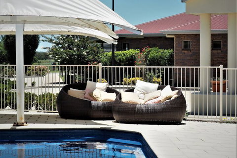 Pittsworth Motor Inn - Tourism Cairns 5