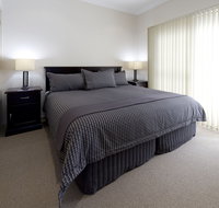 Dolphin Shores - Tourism Cairns