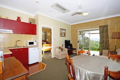Wallaby Ridge Retreat - Tourism Cairns 4